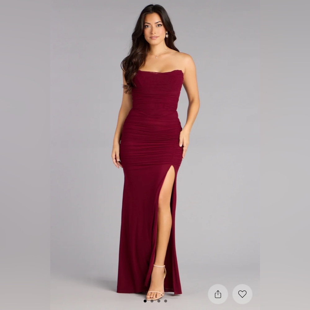 Strapless Formal Dress